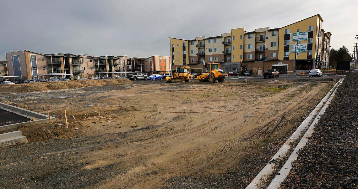 The developer of the expansive Resort at Hanson Park apartment neighborhood is ready to start the Resort at Hansen Park Office Condominium.