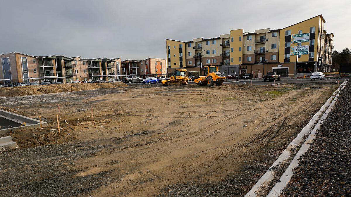 What’s being built there? $2M new eye clinic + Columbia Park Marina coming out