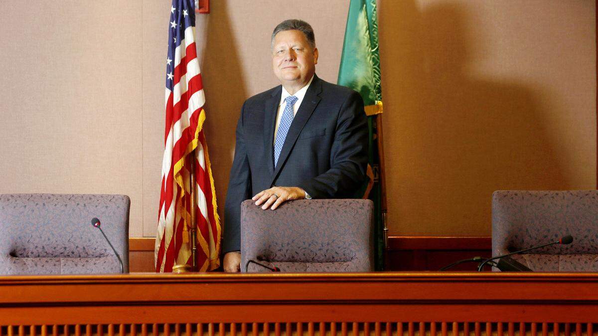 Pasco City Manager Dave Zabell, shown here in 2014 soon after he was hired, announced he plans to retire this year.