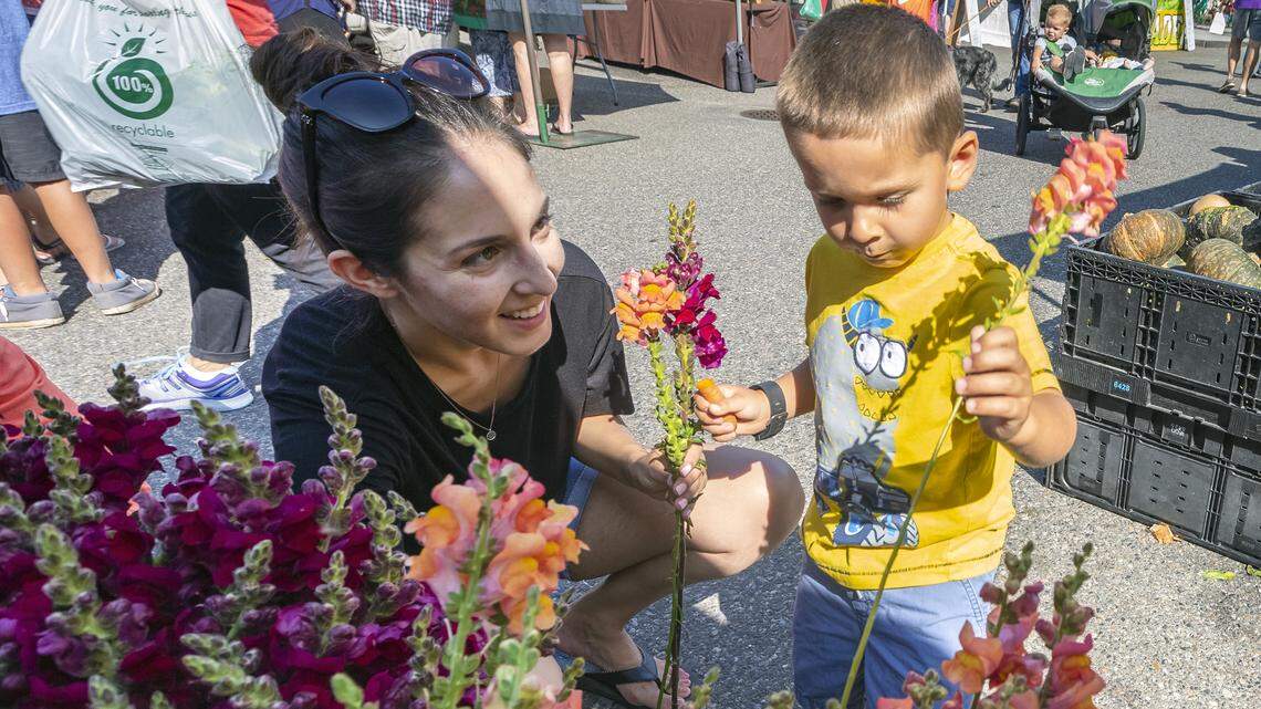 When will Tri-Cities farmers markets reopen? Sooner than you think