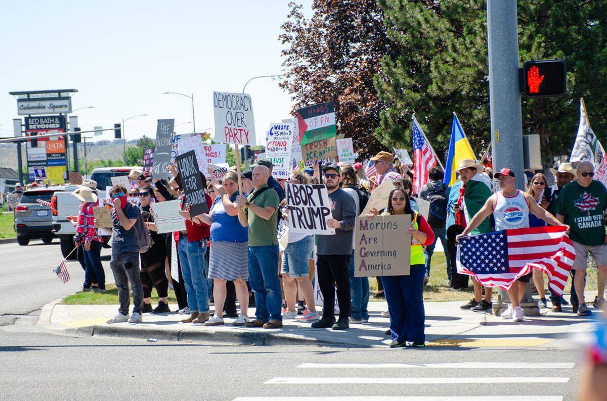 Thousands gathered Saturday, June 14, along Columbia Center Boulevard in Kennewick, Washington, for the nationwide “No Kings” protest. They demonstrated against President Donald Trump’s policies and against arrests made in the Hispanic community by U.S. Immigration and Customs Enforcement, or ICE.