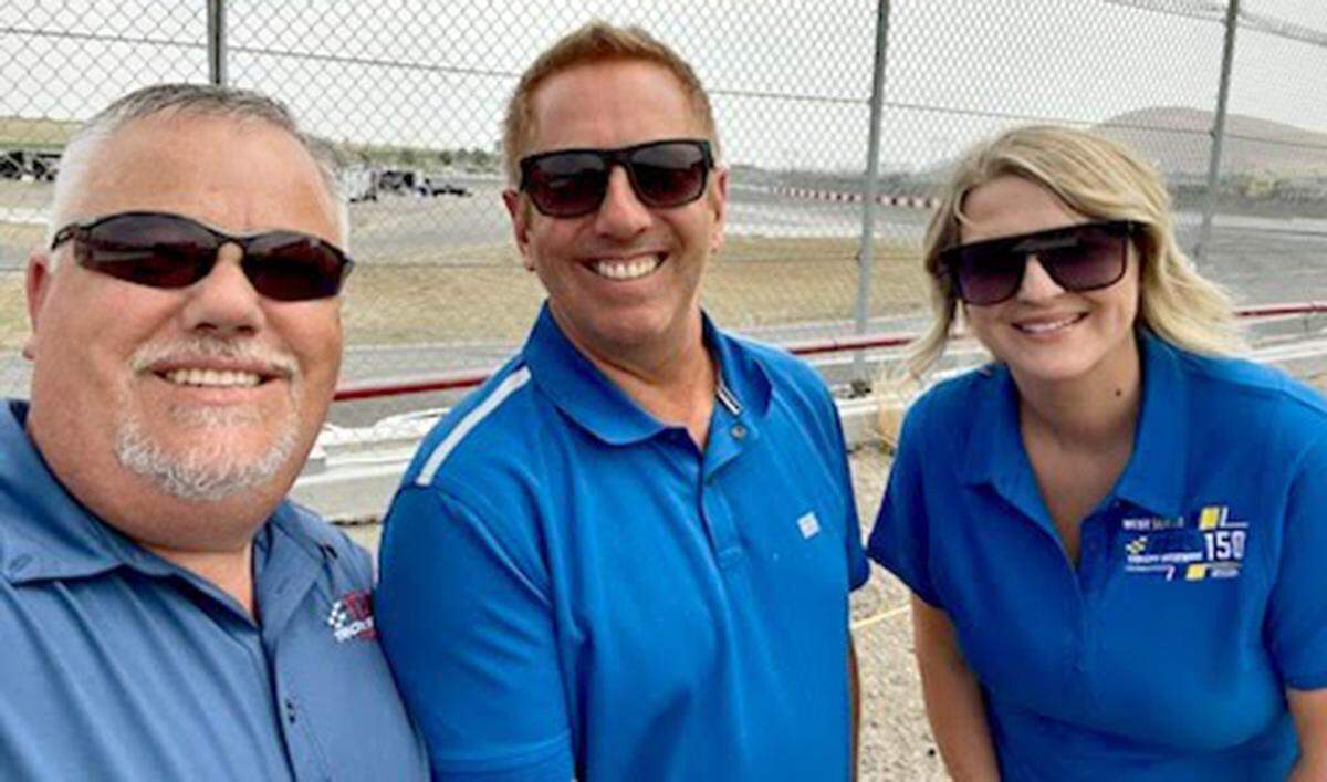 Jesse Brown (left), Greg Biffle and Laci Tolar at the Tri-City Raceway.