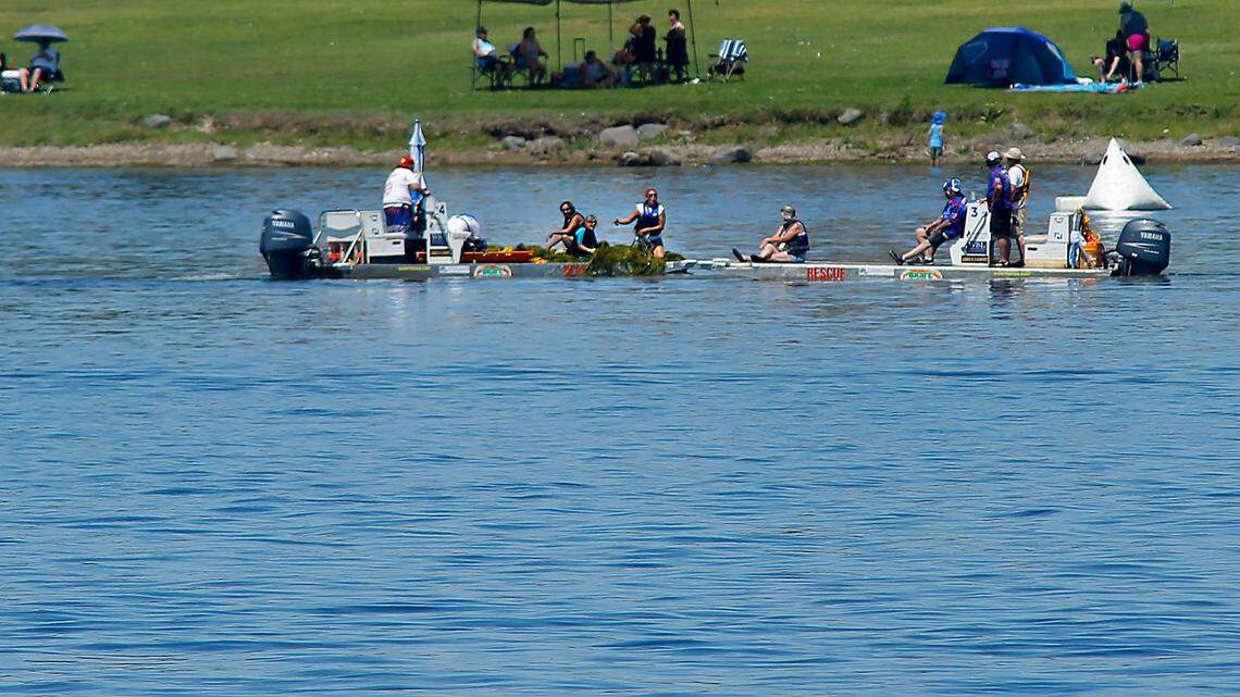 Floating mass of weeds clogs Columbia Cup return to Tri-Cities