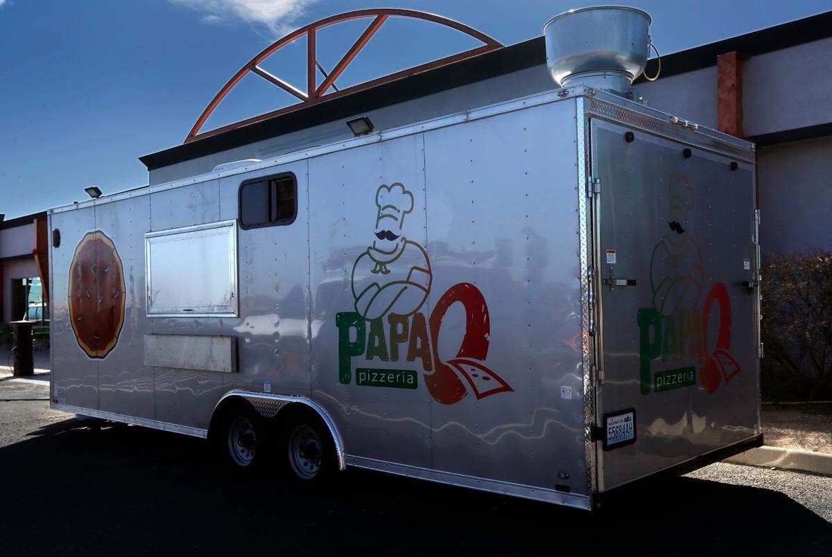 New food truck called Papa Q Pizzeria has recently opened at the food truck hub at 7425 W. Clearwater Avenue in Kennewick.