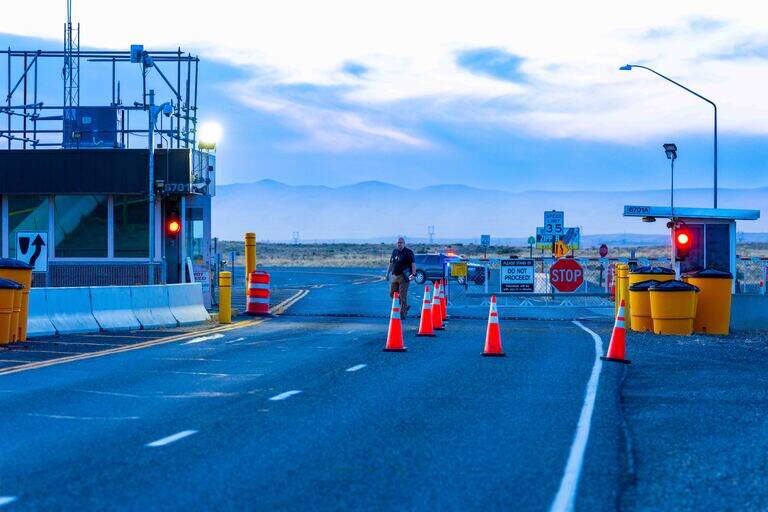 Fatal high-speed head-on at Hanford nuclear site injures 2 officers