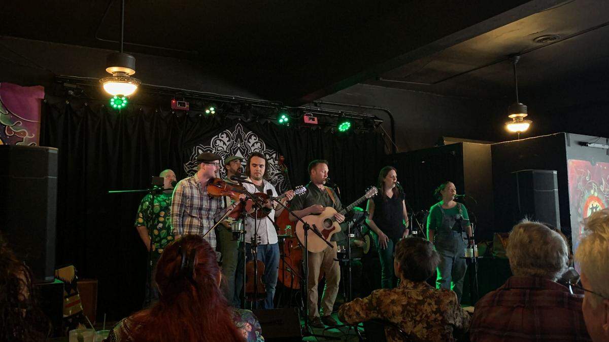 Regional Irish band Shamrock and Sage performs a dinner set at The Emerald of Siam on Saint Patrick’s Day 2024.