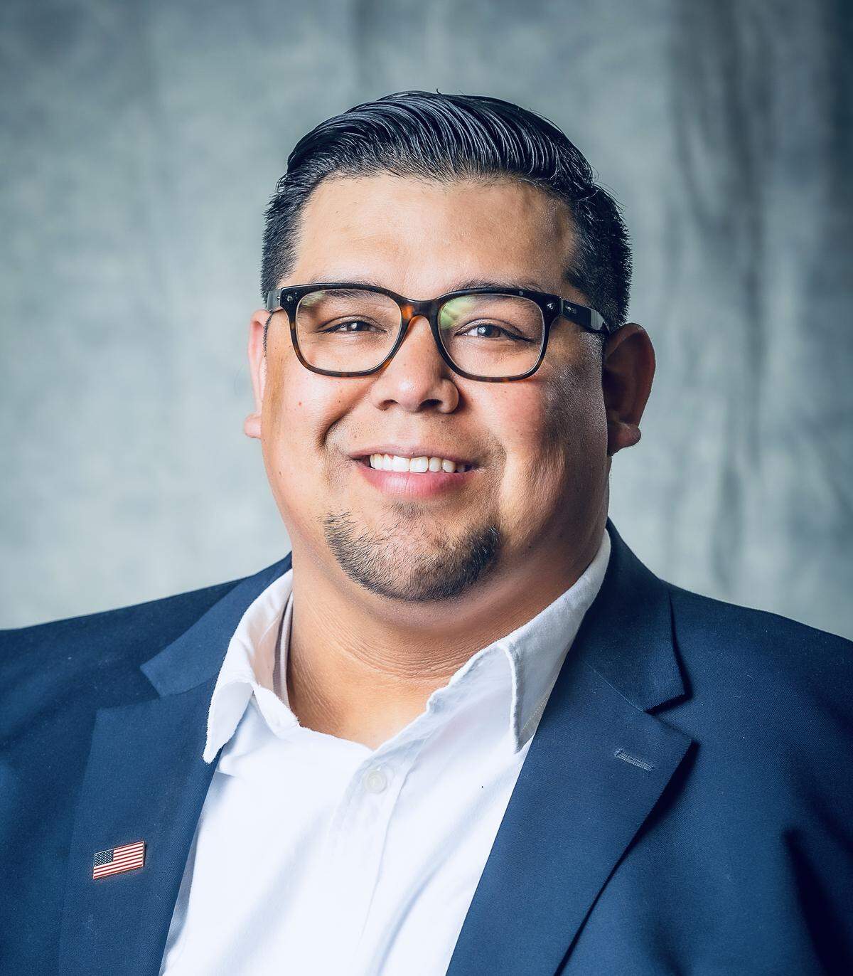 Leo Perales