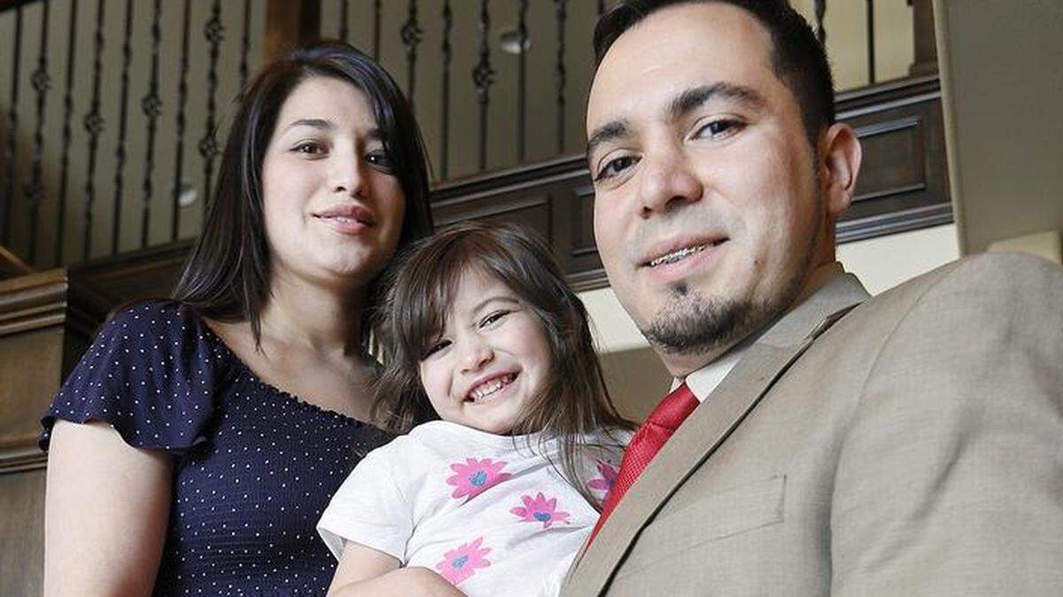 Edwardo Morfin, 31, seen with his wife, Letti Leal, 28, and daughter, Elise Leal-Morfin, 3.