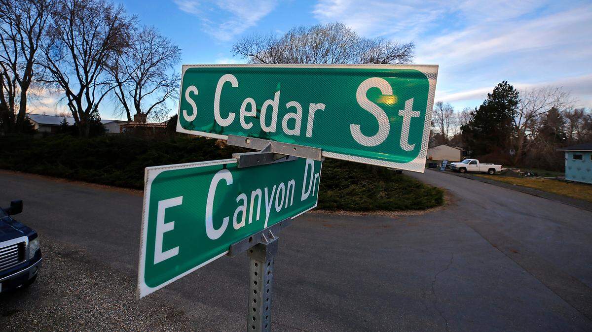 Kennewick police are investigating a fatal shooting Thursday night in the 200 block of East Canyon Drive near South Cedar Street. A 13-year-old middle school student died at Kadlec Regional Medical Center in Richland after being shot at a home in the east Kennewick neighborhood.