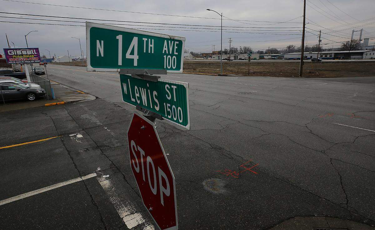 Carlos Mario Mesa, 26, of Pasco, died in a motorcycle crash Friday at the intersection of West Lewis Street and North 14th Avenue in Pasco Police say he was eastbound on Lewis Street when he drive into the side of a Nissan Sentra traveling on 14th Avenue. Mesa, who was wearing a helmet, died before he could be taken to a hospital.