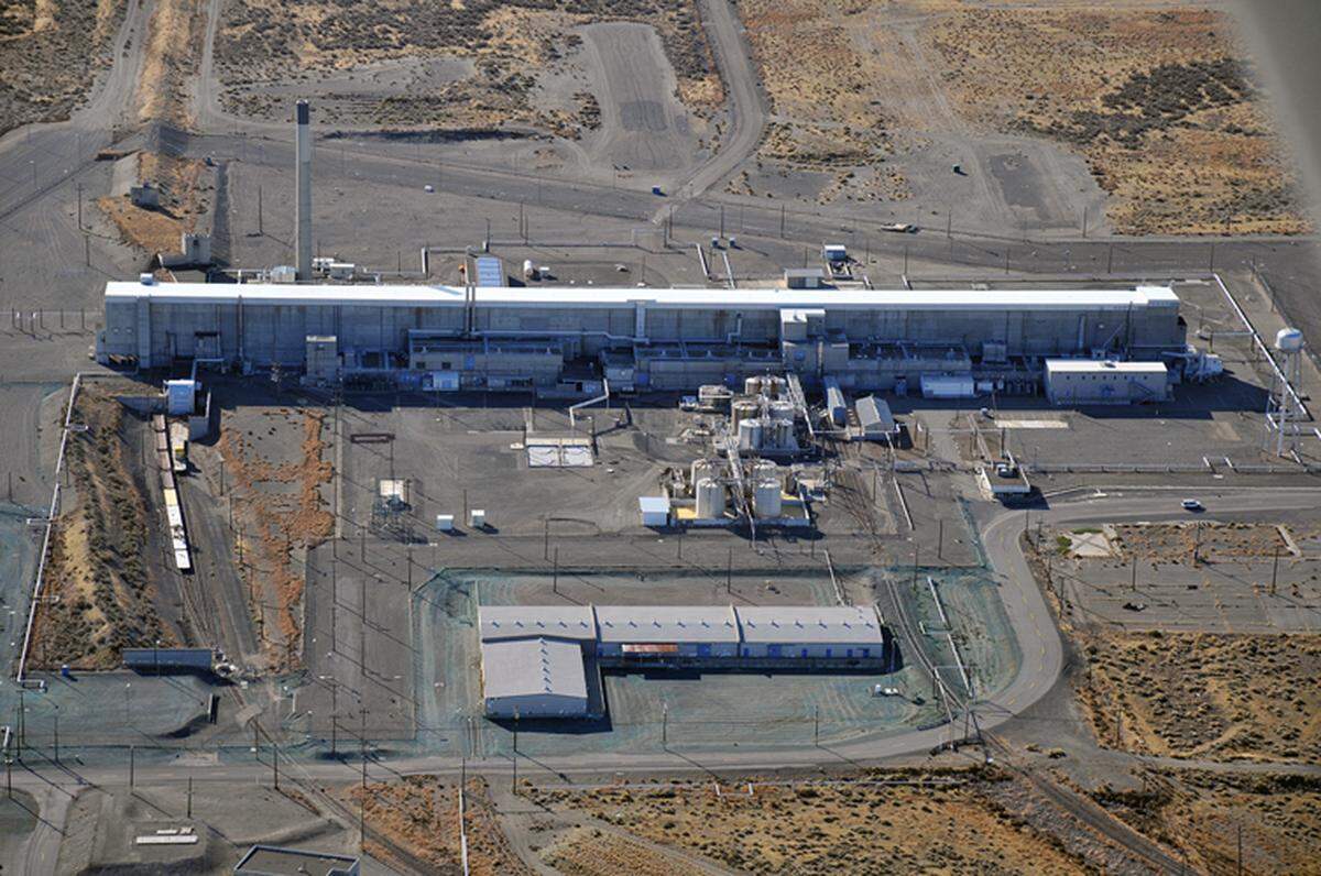 The PUREX plant in the center of the Hanford Site was built in the 1950s and was operated from 1956 to 1972 and again from 1983 until 1988.