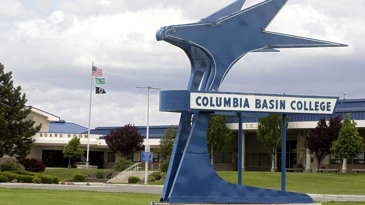 The iconic hawk sign on the Pasco campus of Columbia Basin College.