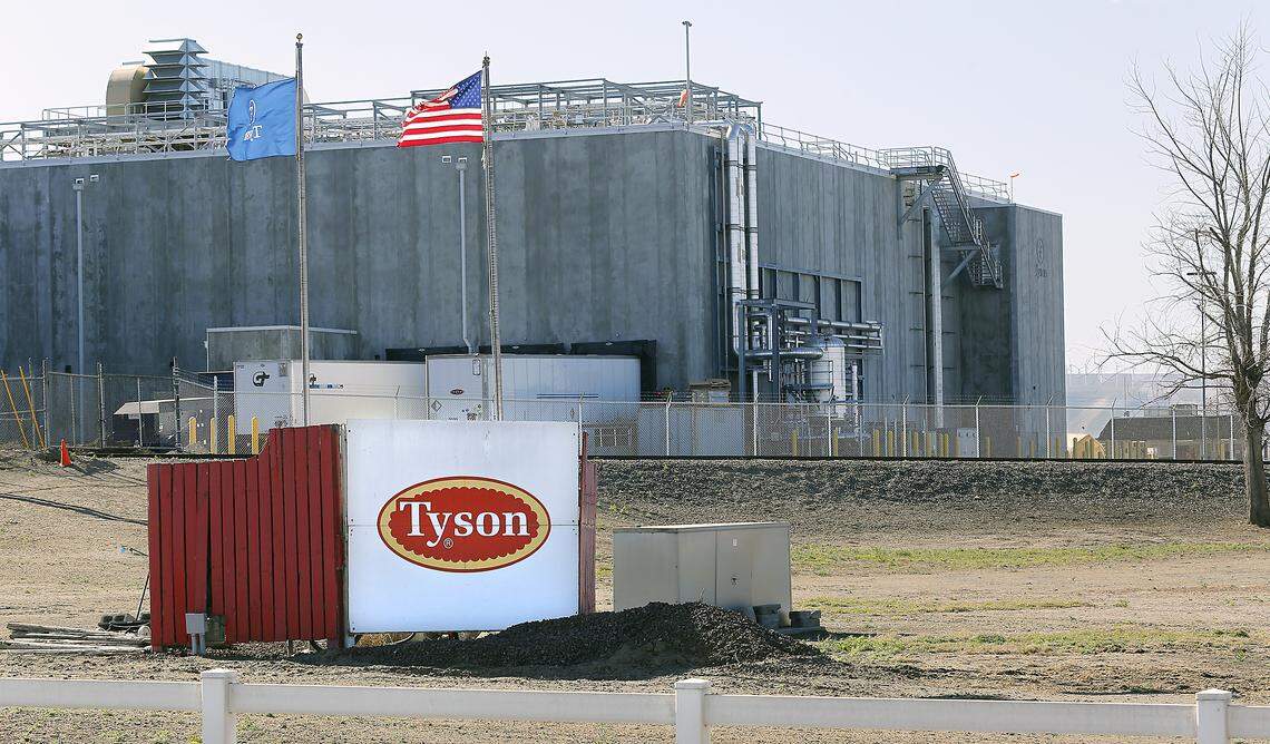 Tyson Fresh Meats beef plant on Dodd Road in Wallula, south of Pasco, will close temporarily while all 1,400 workers are tested for COVID-19, Tyson Foods said.