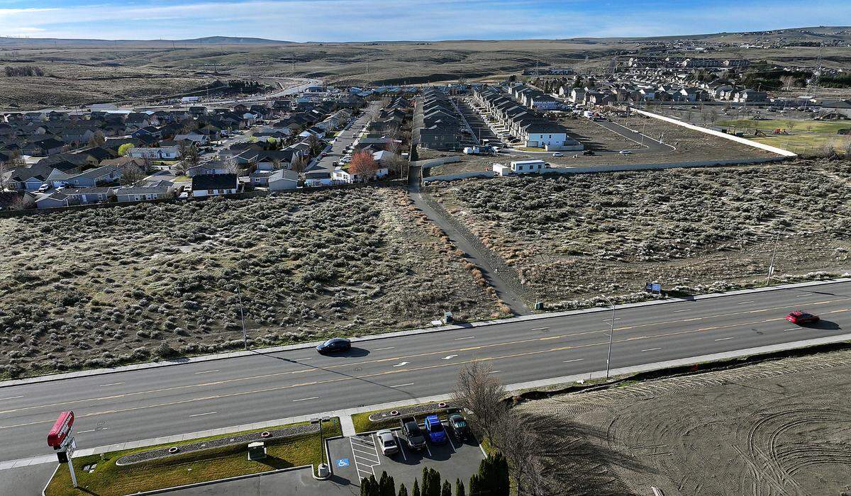 HAPO Community Credit Union is preparing to build a $10 million business complex to house its growing commercial and business banking baking lines in west Kennewick.