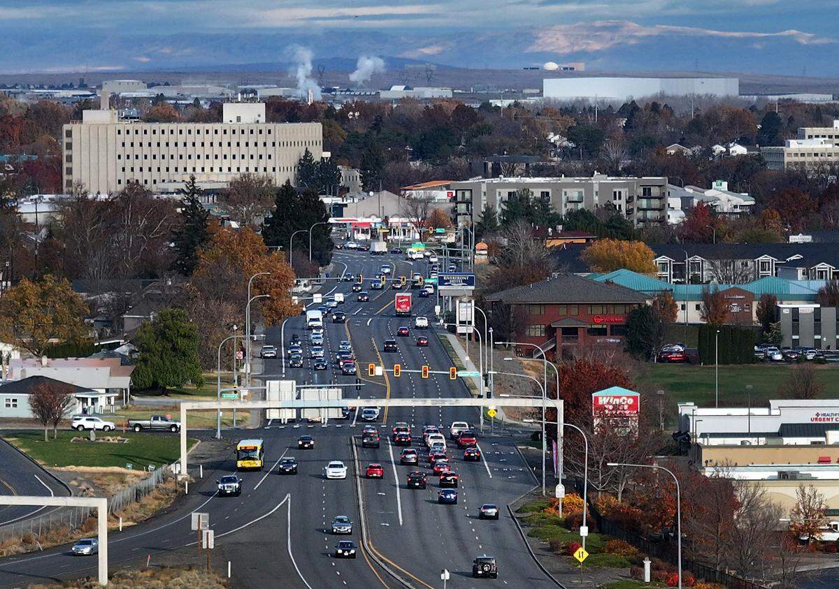 Sections of George Washington Way in Richland average over 40,000 cars daily.
