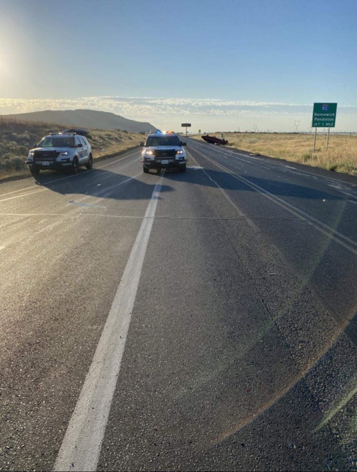 The Washington State Patrol is investigating a crash that left one person dead and five more seriously hurt.