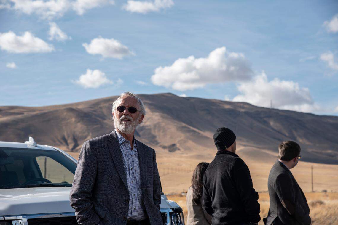Rep. Dan Newhouse, R-Wash., joined U.S. Fish and Wildlife Service, Western Caucus Foundation representatives, and local elected and business leaders on a tour of Rattlesnake Mountain on Oct. 14.