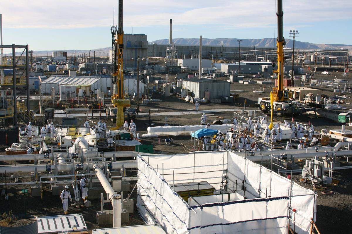 The tank farms in the center of Hanford store 56 million gallons of radioactive and hazardous chemical waste in underground tanks until the waste can be treated for disposal.