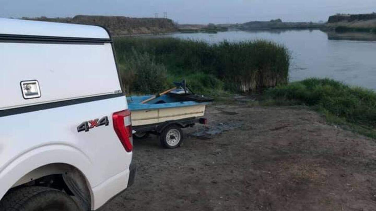 Divers are searching Chance Lake in northern Franklin County for the body of a missing Grandview man after another boater was found dead.