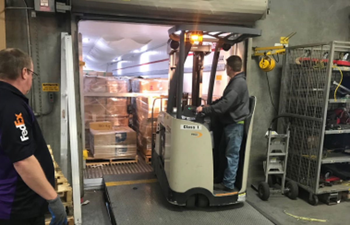 Hanford nuclear reservation and Pacific Northwest National Laboratory contractors collected 18,000 protective suits to be shipped overseas to help manage the coronavirus outbreak.