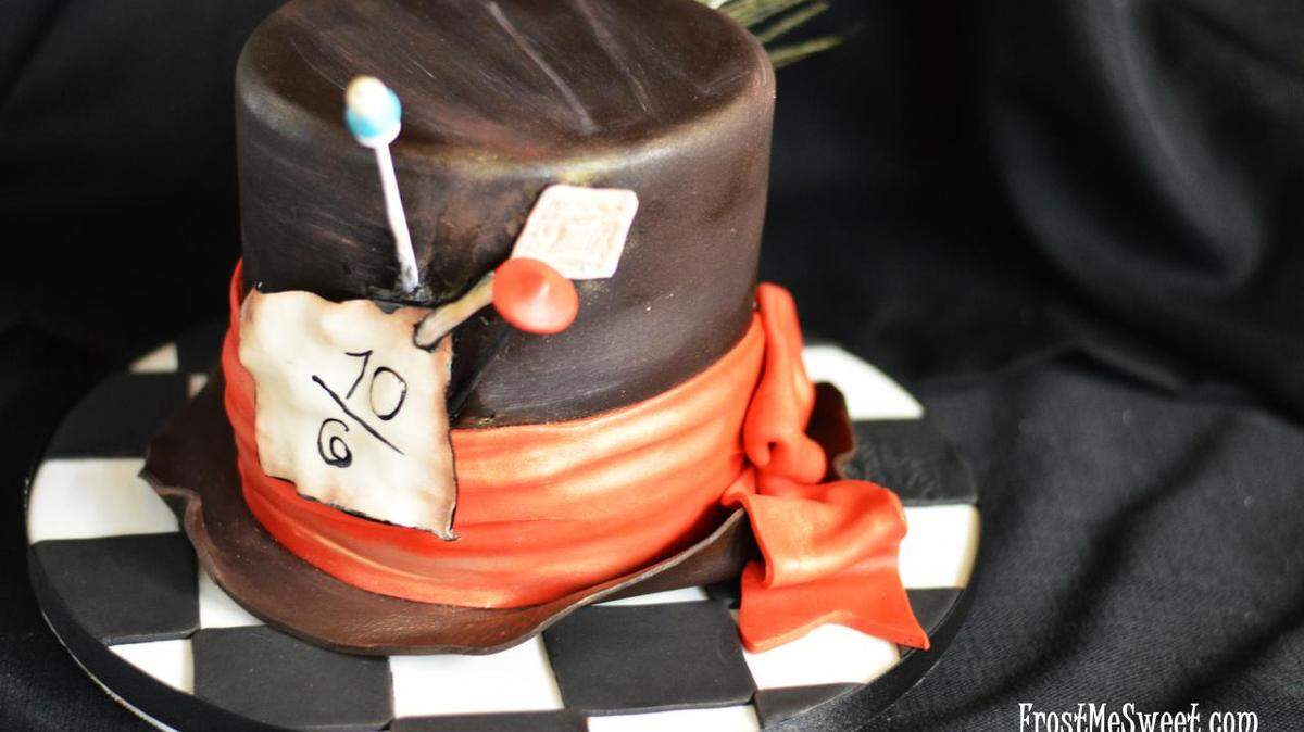 Mad Hatter cake from Frost Me Sweet