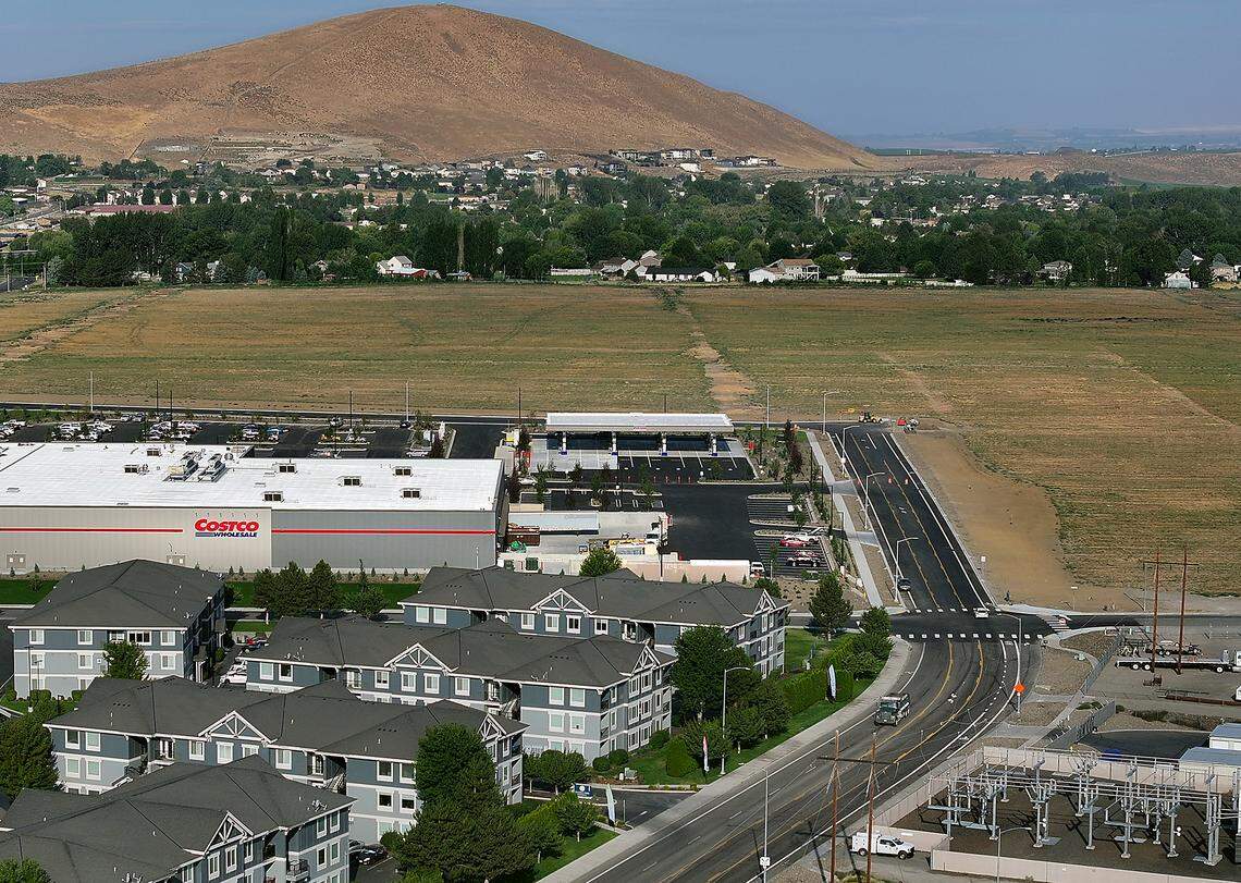 Queensgate Drive was extended to provide access to the new Costco Wholesale store at 3125 Queensgate Dr. in Richland.
