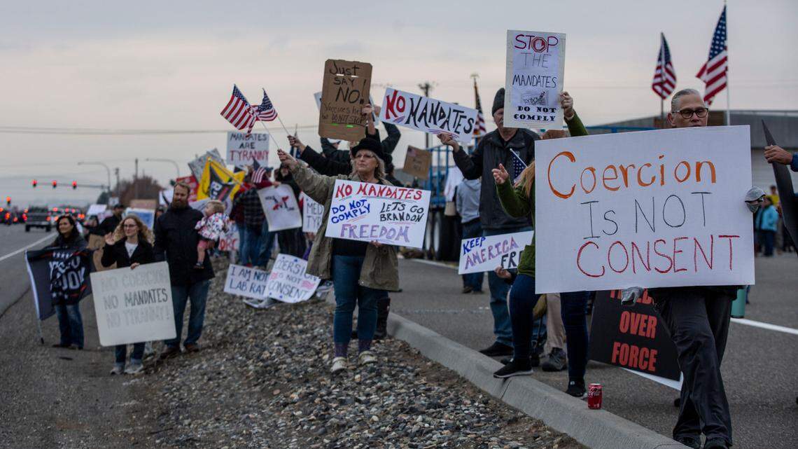 Hundreds of Hanford workers urged at rally to lose their jobs rather than get COVID vaccine