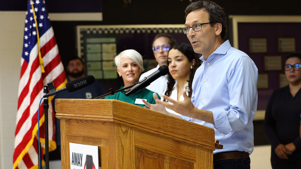 Gov. Ferguson touts plan to limit ‘borderline additive’ cell phones in WA schools