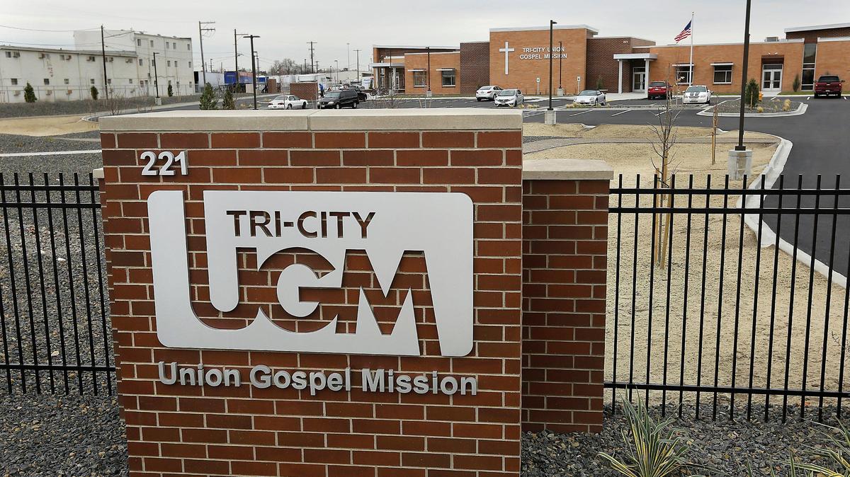 Donate hats, gloves, mittens and new socks on MLK Day to support the Tri-Cities Union Gospel Mission.