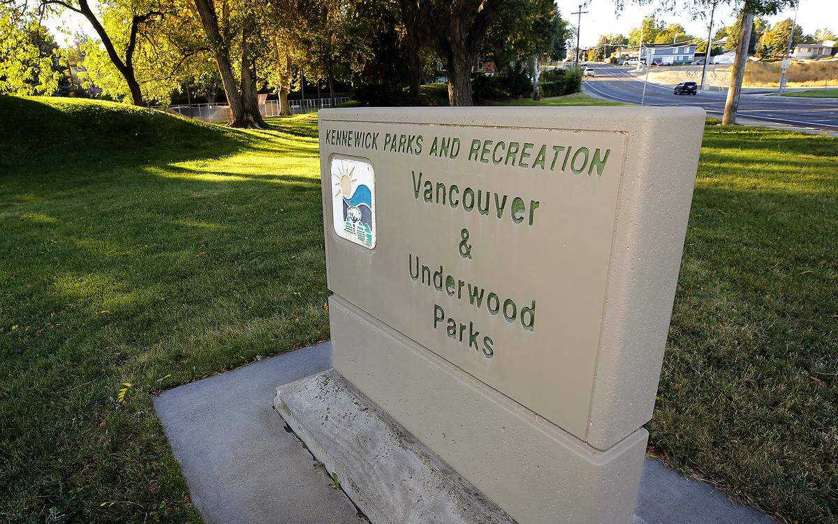 A combined sign for both Vancouver & Underwood Parks is located at the intersecton of South Vancouver Street and West Seventh Avenue in Kennewick.