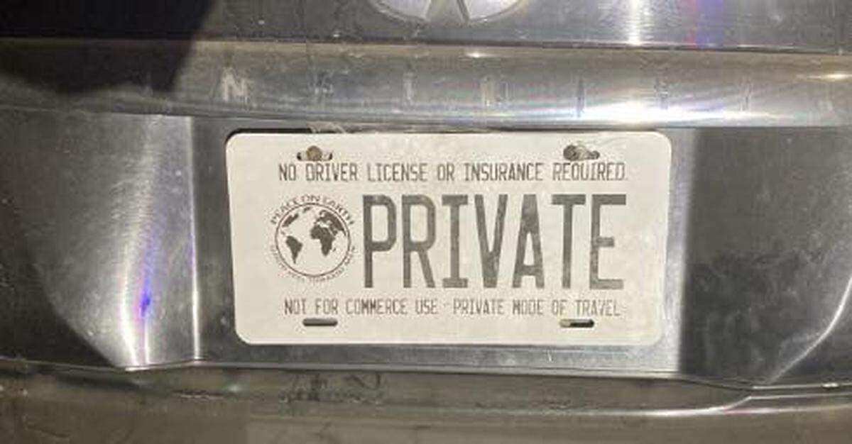 Kennewick police stopped a speeding driver whose plate said he didn’t need a driver’s license or a plate.