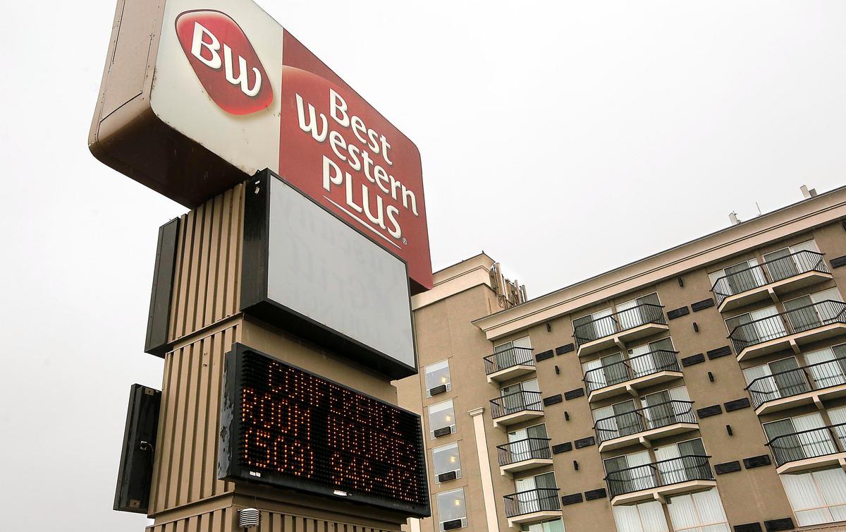 The former M Hotel with 197 guest rooms and six floors was renovated and transformed into the Best Western Plus Columbia River Hotel & Conference Center in 2019.
