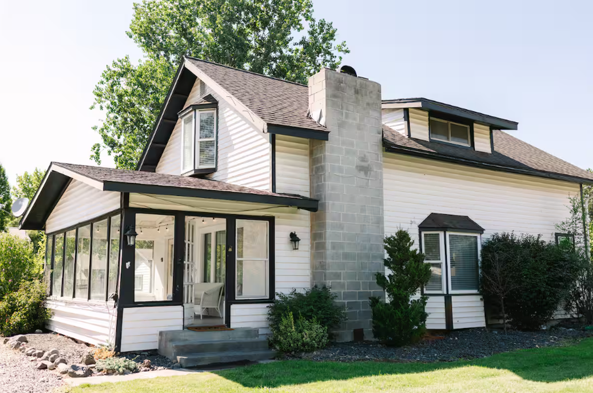 This vintage cottage in Kennewick is available for vacation rentals through Airbnb.
