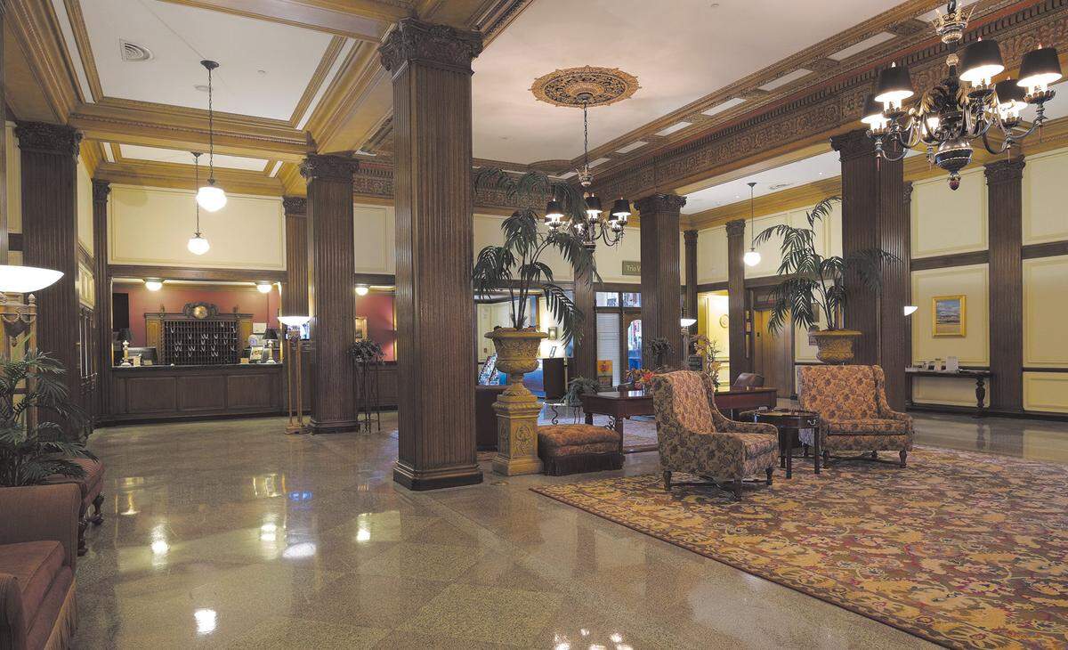 Tour Walla Walla: Marcus Whitman Hotel