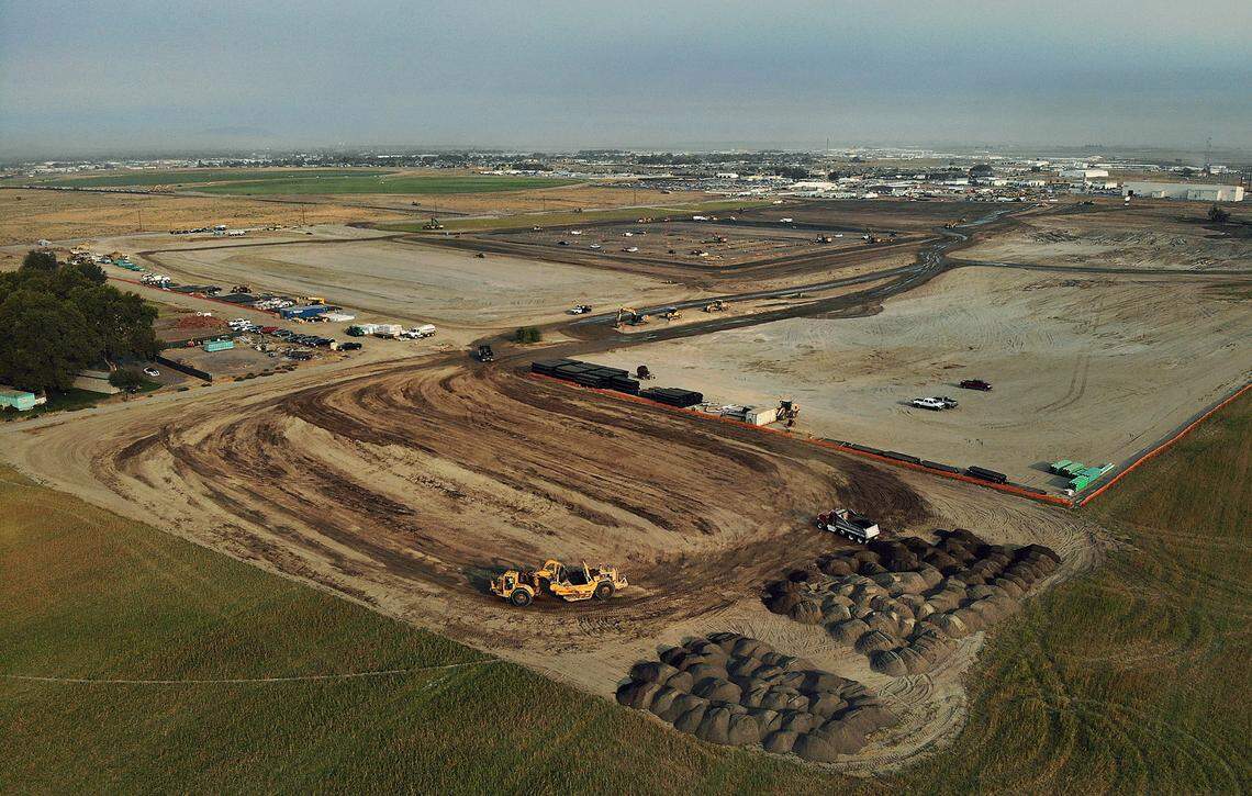 Two large warehouses to be built construction on next to the Lakeview Mobile Home Community in east Pasco.