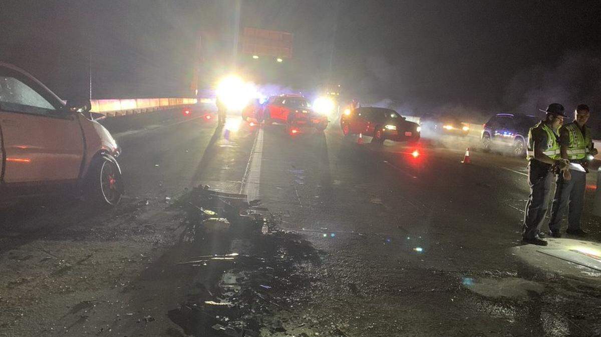 A crash that killed a Pasco man Saturday morning on Highway 240 in Richland is being investigated as a vehicular homicide.