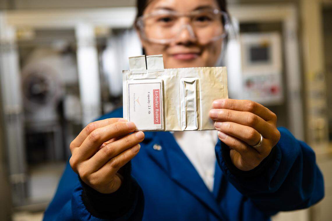 Materials scientist Lili Shi conducts battery testing as part of PNNL’s efforts to advance safe, reliable and affordable energy storage technologies for transportation applications and to help integrate renewable energy, such as wind and solar power, into the power grid.
