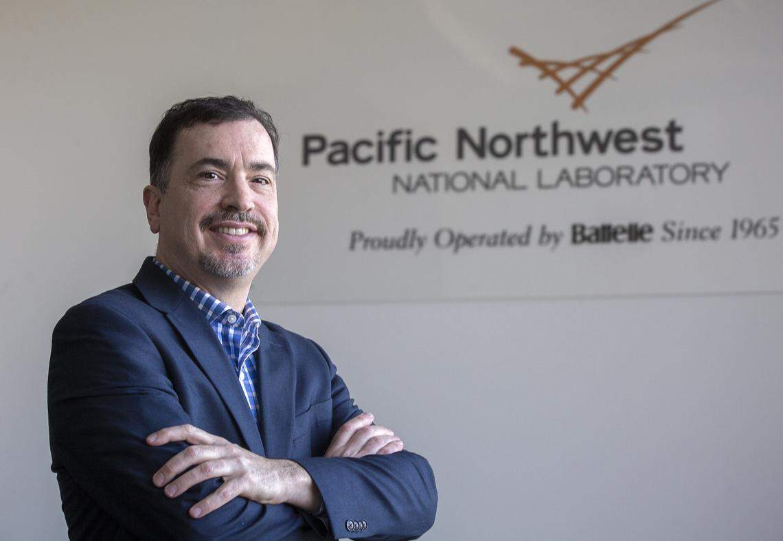 Nick Barilo, hydrogen safety program manager for Pacific Northwest National Laboratory, will lead the new Center for Hydrogen Safety. PNNL has 16 years of experience in hydrogen safety.