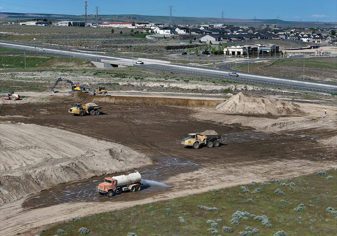 Site work has started on the 195-unit Havenridge Apartments at 4303 S. Zintel Way in south Kennewick. The new complex, which flanks Highway 395 near Canyon Lakes, is scheduled to open in summer 2027.