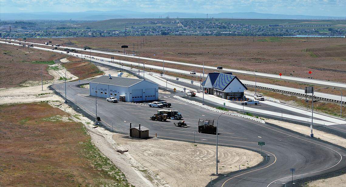 The new $14 million Plymouth Weigh Station near the Oregon and Washington border south of Kennewick is nearing completion.