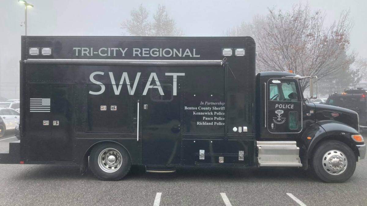 Tri-City Regional SWAT Team helped serve a search warrant in a kidnapping and robbery investigation.