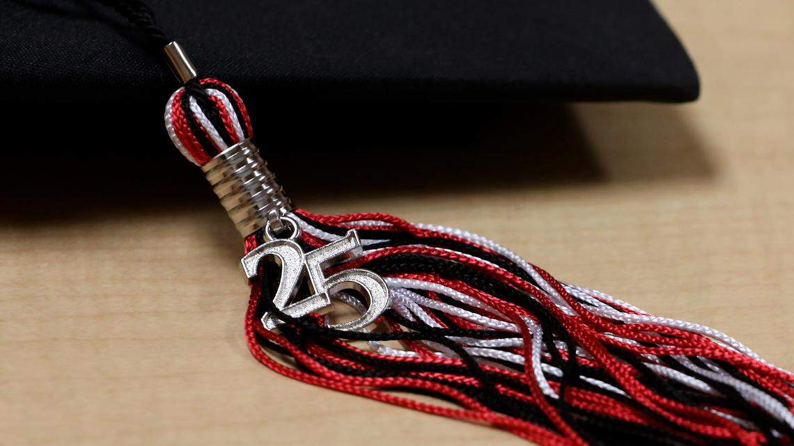 Tri-Cities has 84 valedictorians. Should they all get to give a speech?