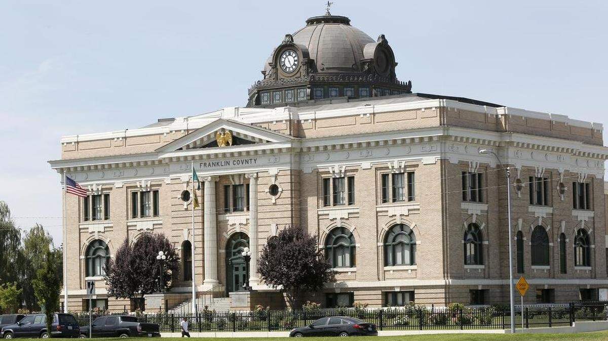 Franklin commissioner tries to fire top employee rather than agree to $130k severance