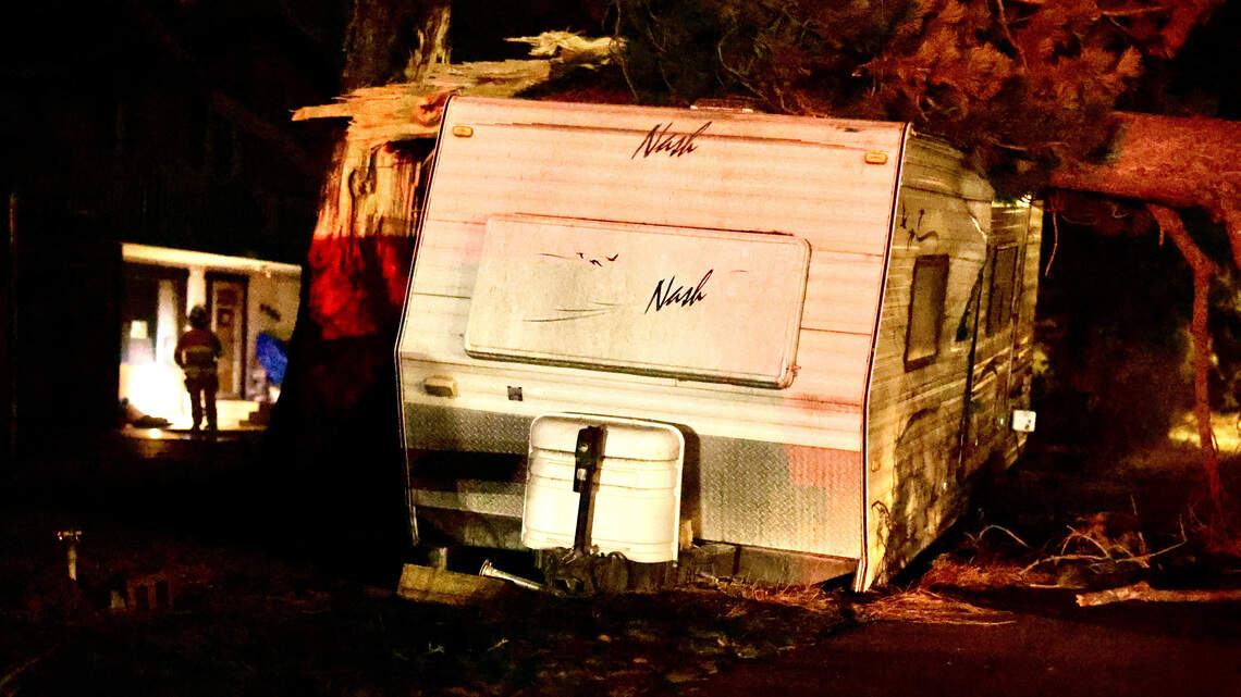 Windstorm knocks out power, downs trees in Tri-Cities. Landslide reported