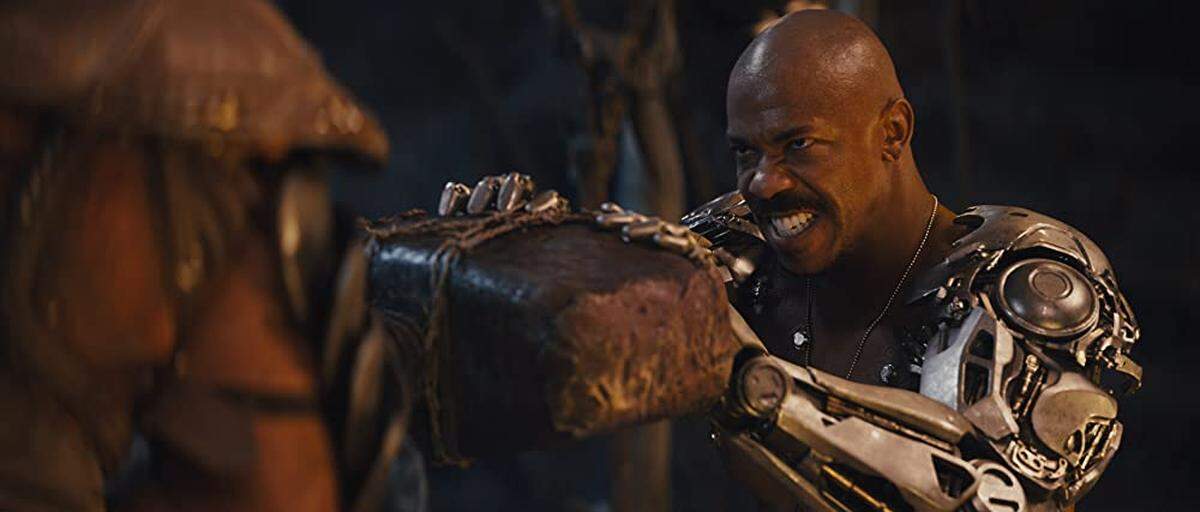 Nathan Jones and Mehcad Brooks in “Mortal Kombat.”