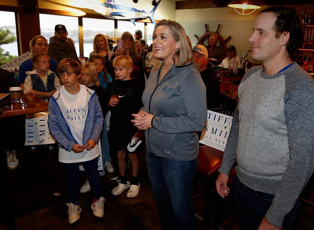 U.S. Senate Candidate Tiffany Smiley speaks Tuesday at her New Mom in Town Tour stop at the Clover Island Inn in Kennewick.