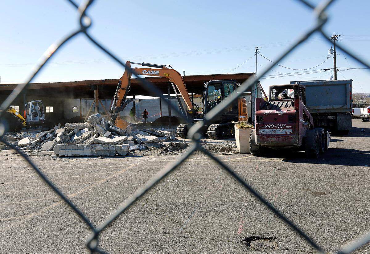 Remodeling work for a new Bruchi’s CheeseSteaks & Subs is underway in Kennewick.