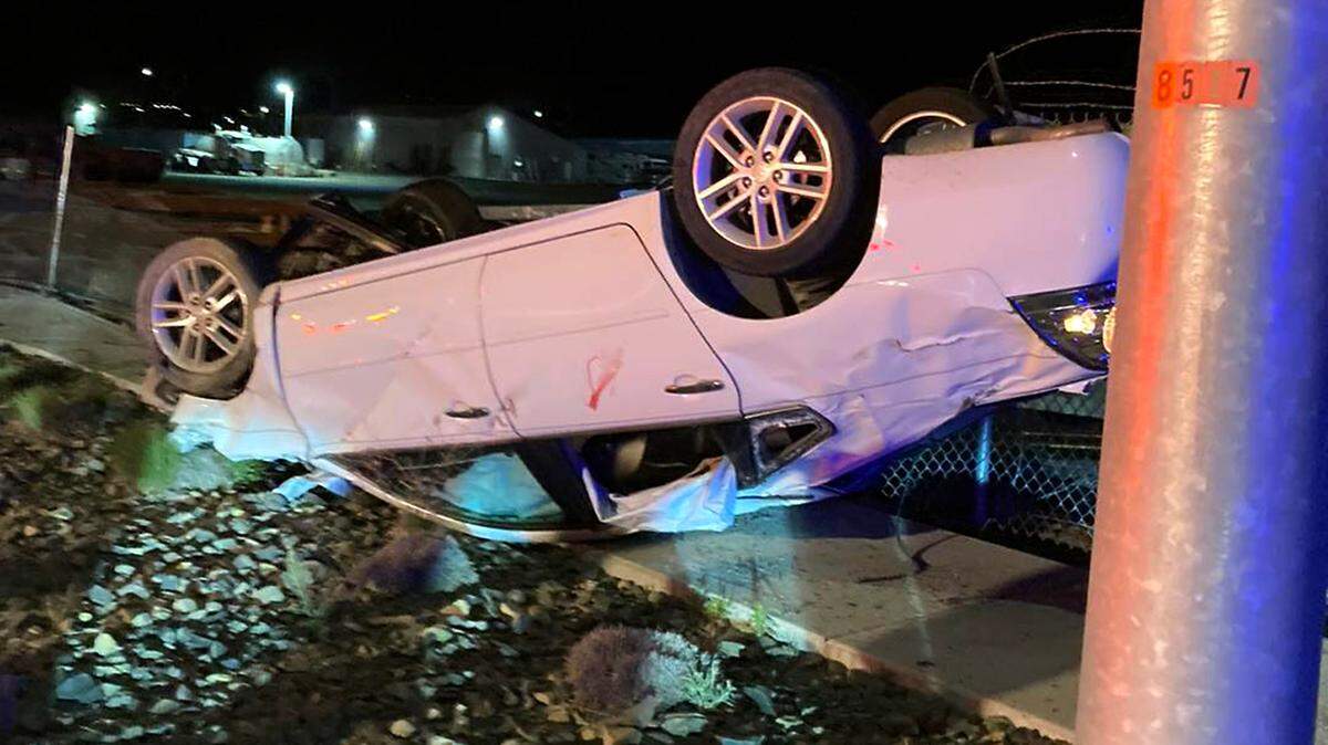 A Tri-Cities man is in jail after stabbing a woman, fleeing and then ramming another vehicle.