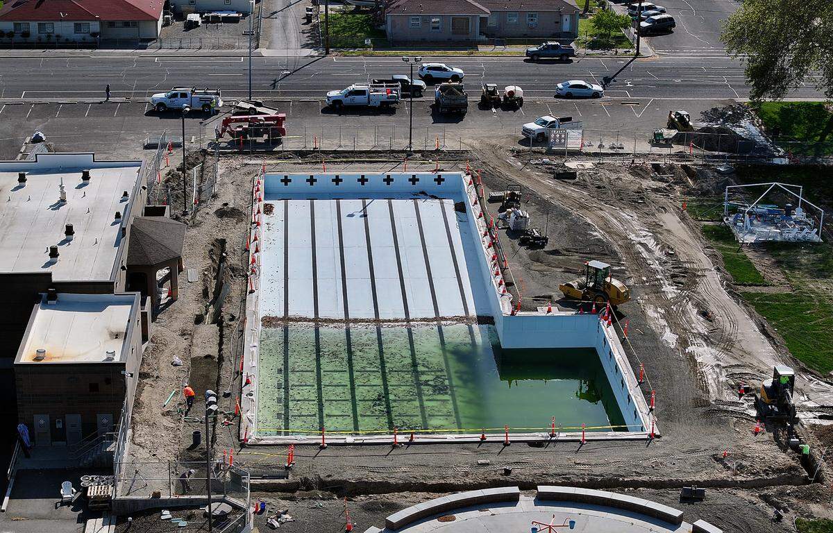 Earlier this year, crews from Walla Walla-based ESF Solutions worked on the foundation and deck at Pasco’s Memorial Pool for installation of the bubble cover. 