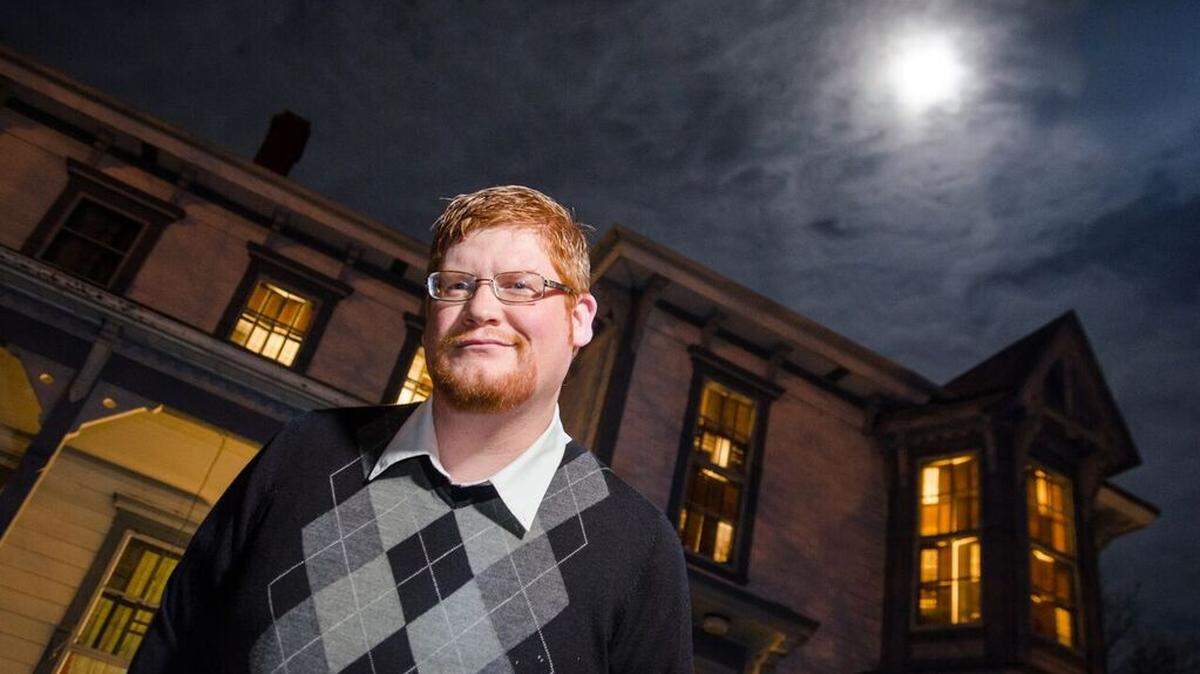 Tri-Cities horror author T.J. Tranchell’s book “Cry Down Dark” landed on a New York Times “best of” list for most scary book set in each state. He also teaches at CBC.